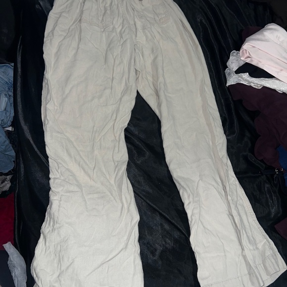 Beige linen pants - Picture 2 of 3